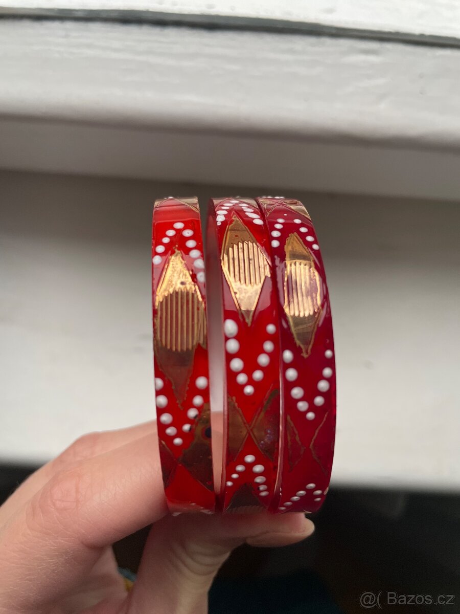 Starožitné bangle - skleněné jablonecké kroužky