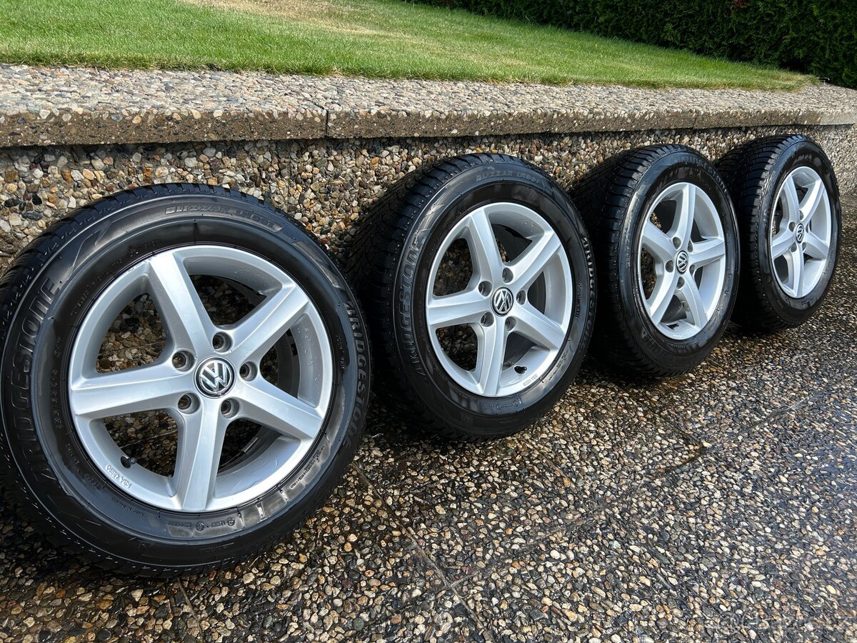 ORIGINAL VW ALU DISKY/KOLA R15