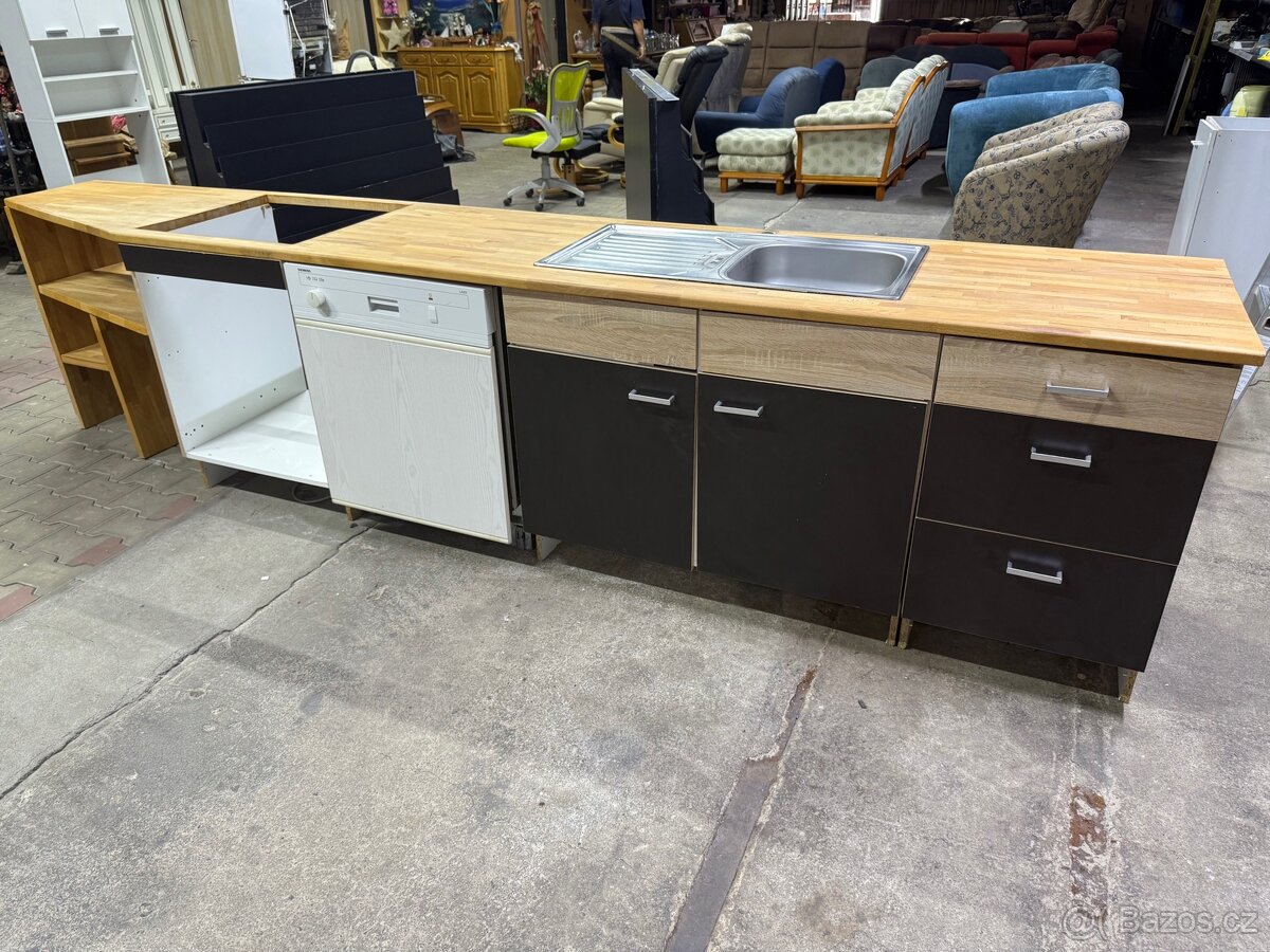 Spodní část kuchyňské linky