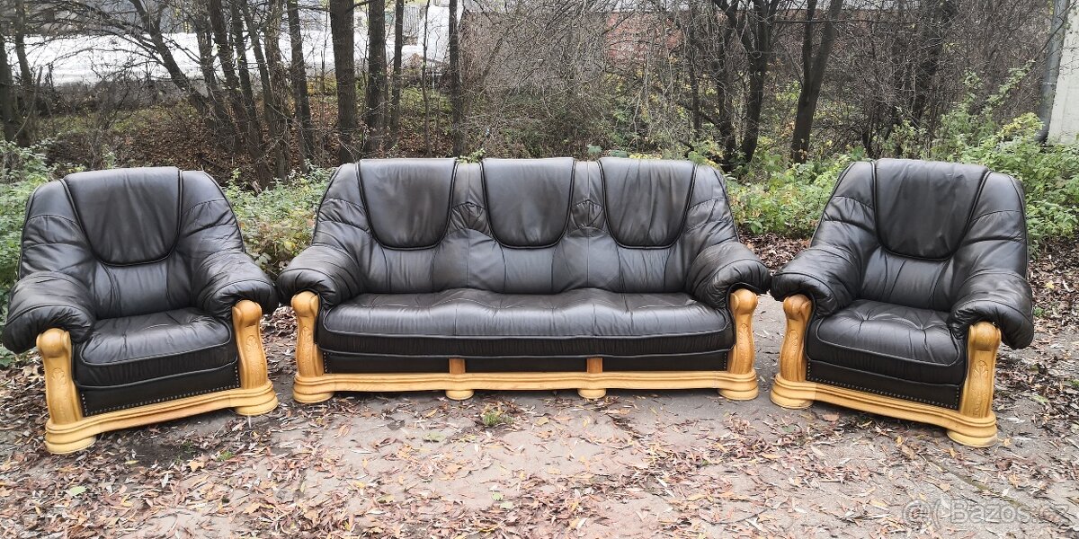 Kožená sedací souprava 3+1+1 s masiv dub. dřevem TOP STAV