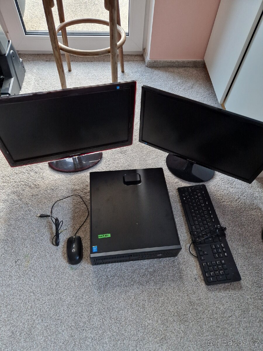 PC sestava HP + 2x monitor Samsung