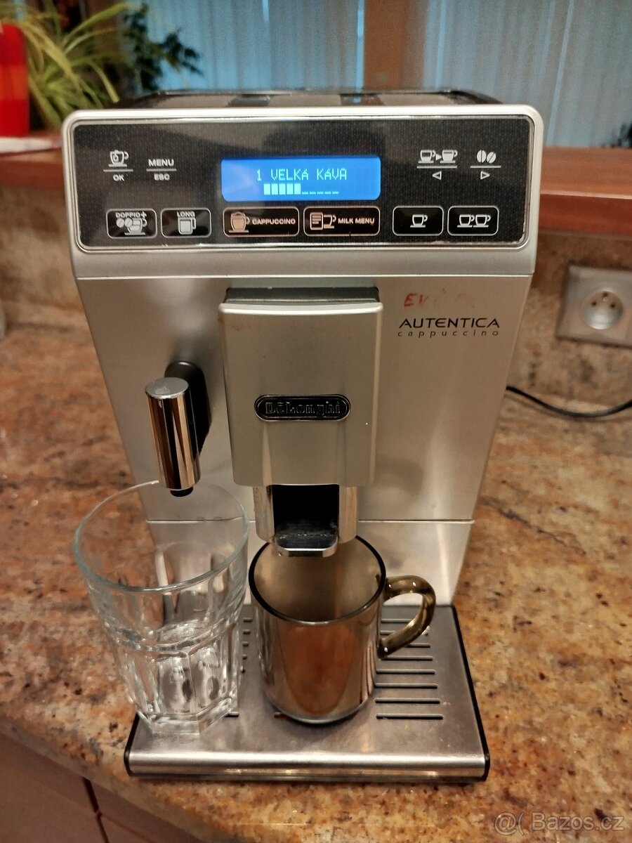 Automatické espresso De'Longhi ETAM 29.660.SB