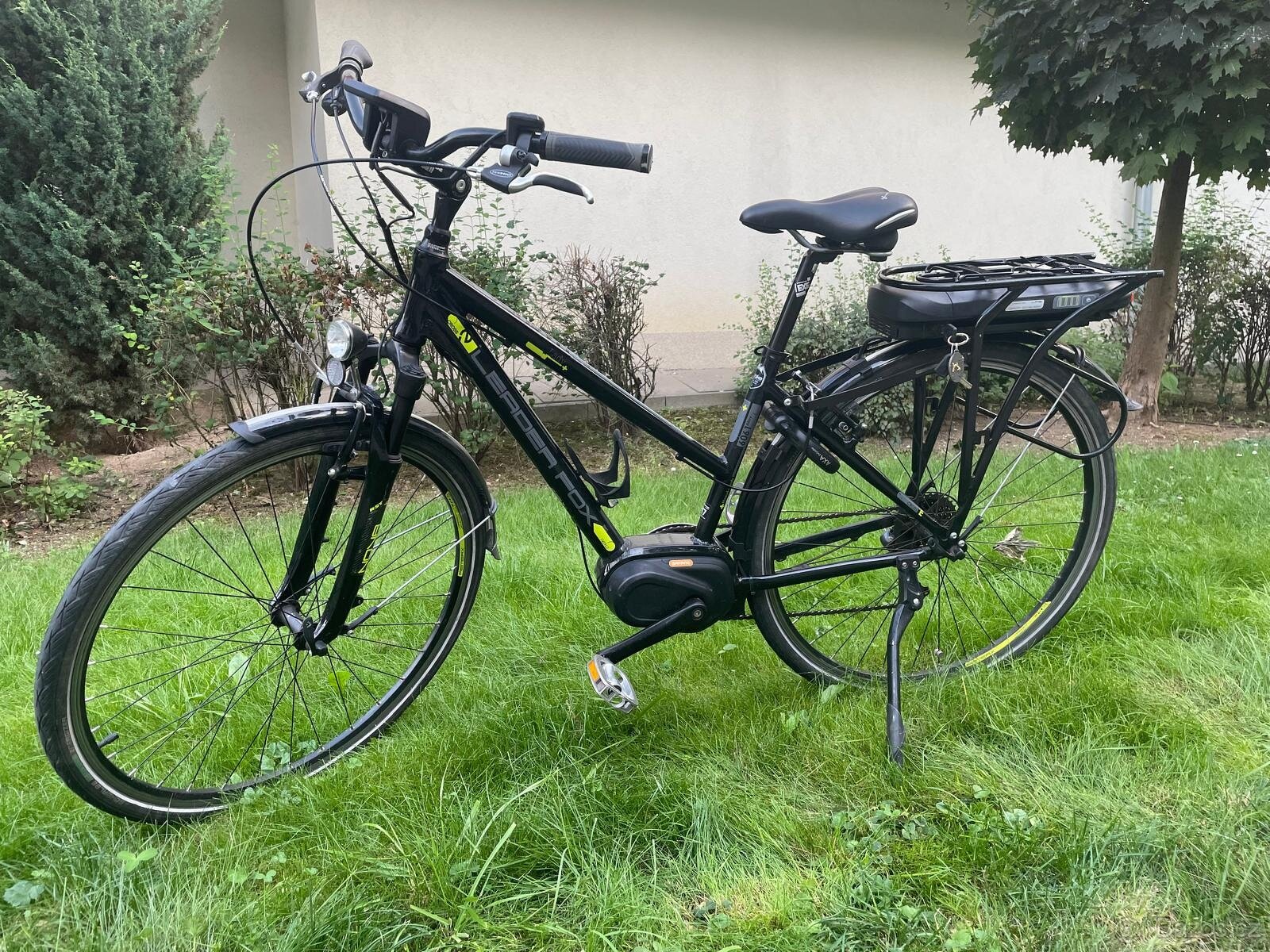 Trekové elektrokolo