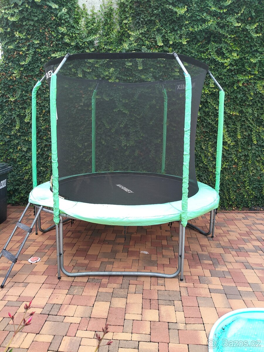Trampolínu Marimex