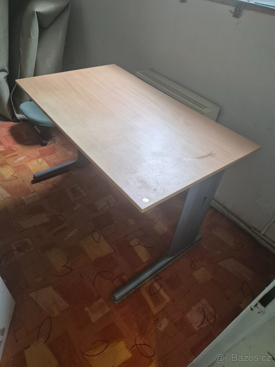 Stůl  70 X 120 cm