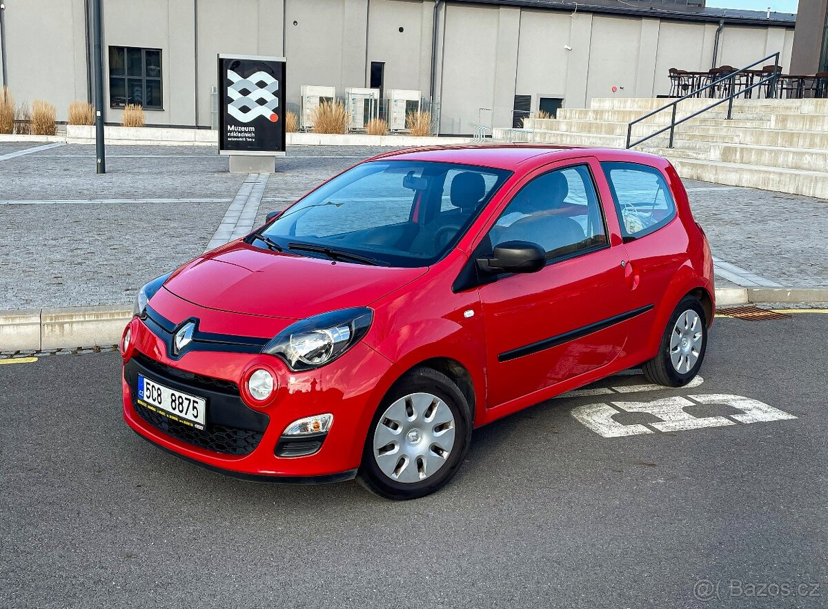 Prodám Renault Twingo 2012 1.2 55 kW, najeto jen 50 000 km
