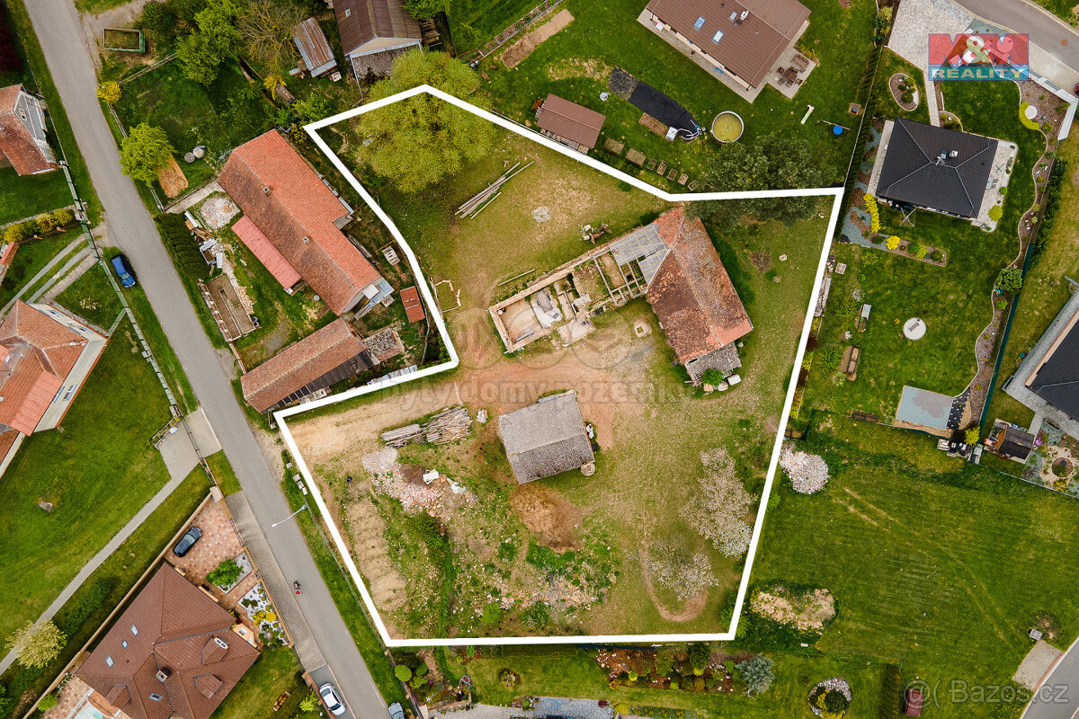 Prodej pozemku k bydlení, 3165 m², Načešice, okres Chrudim