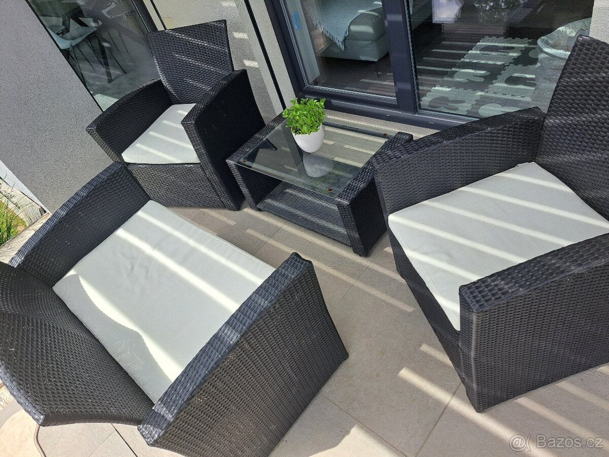 Set zahradní nábytek