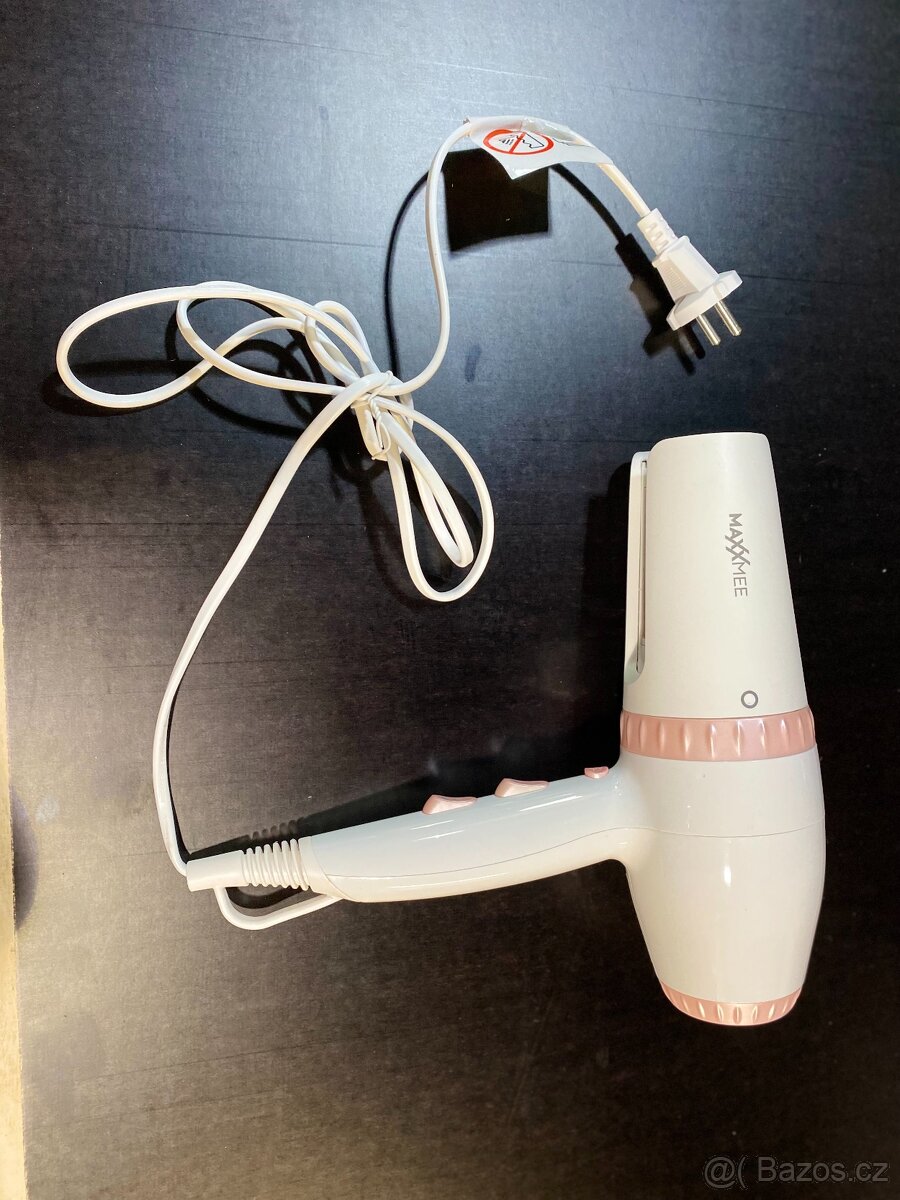 MAXXMEE Vysoušeč vlasů twist & Dry 2000W nový