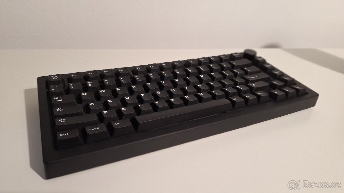 Custom klávesnice