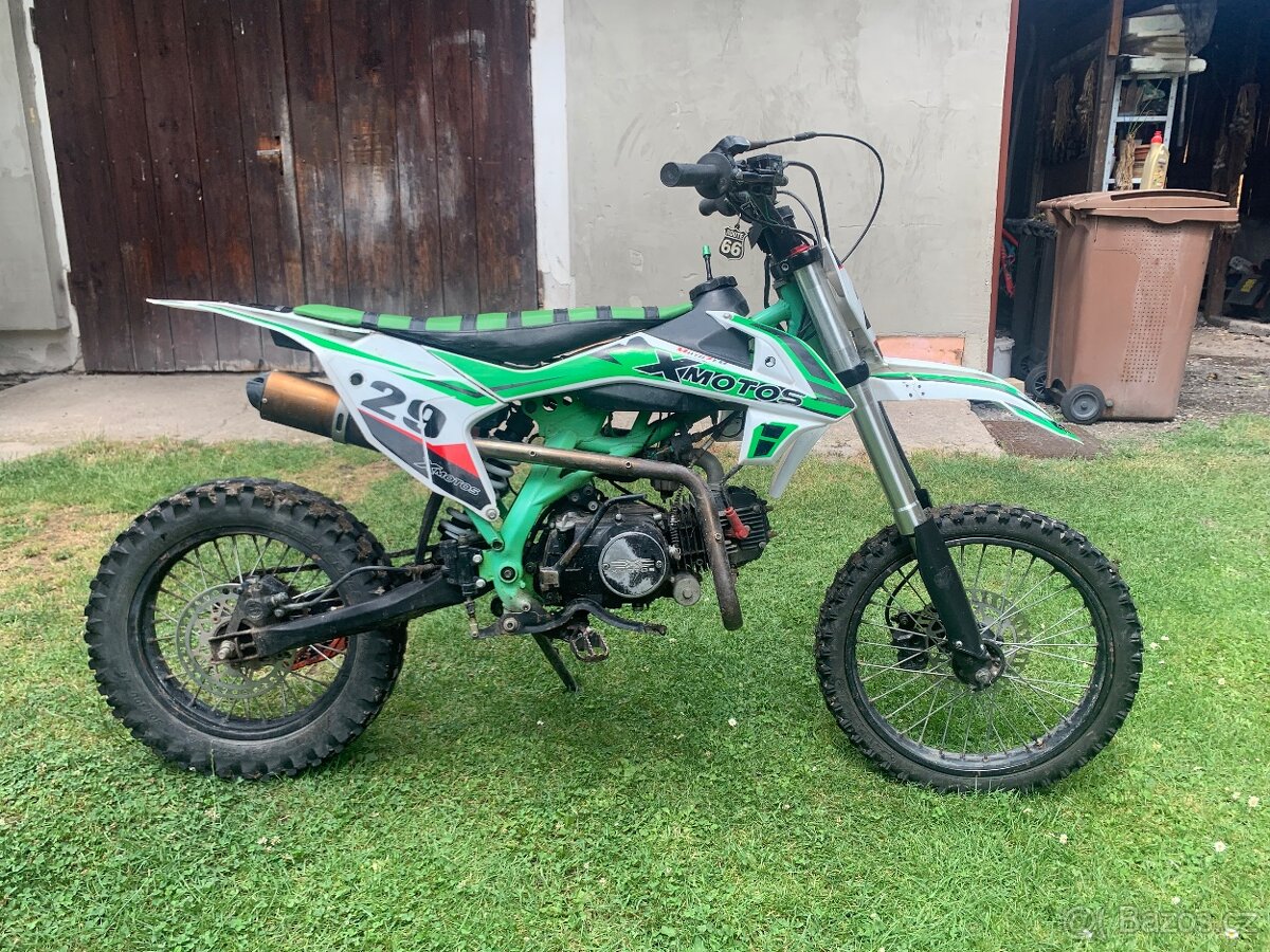 Motocykl XMOTOS - XB29 125cc 4t 17/14