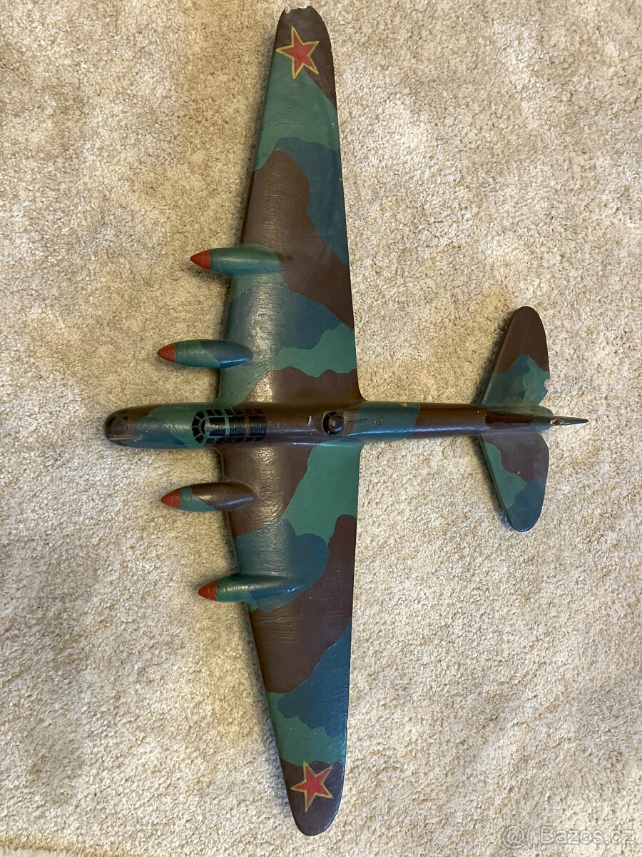 Model letadla - sádra