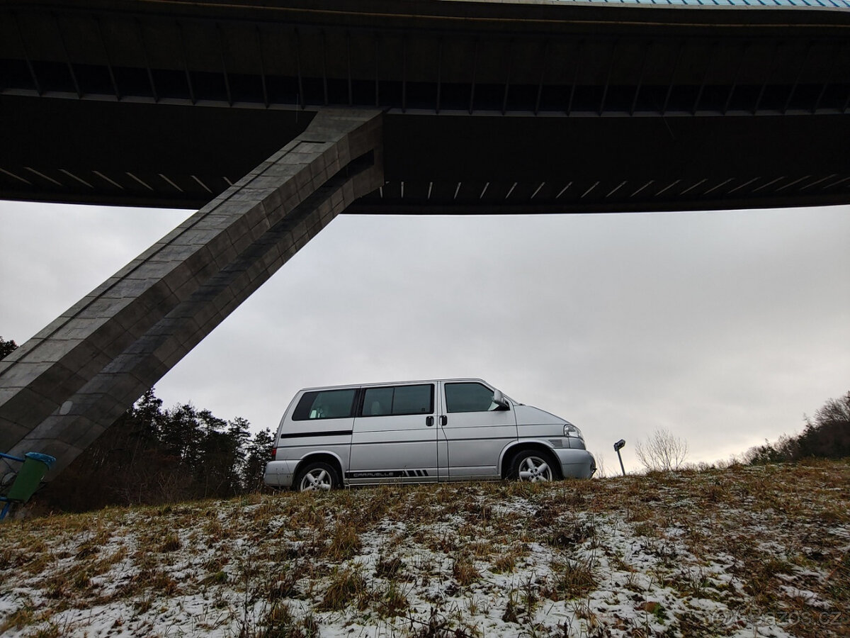 VW CARAVELLE T4 111kw