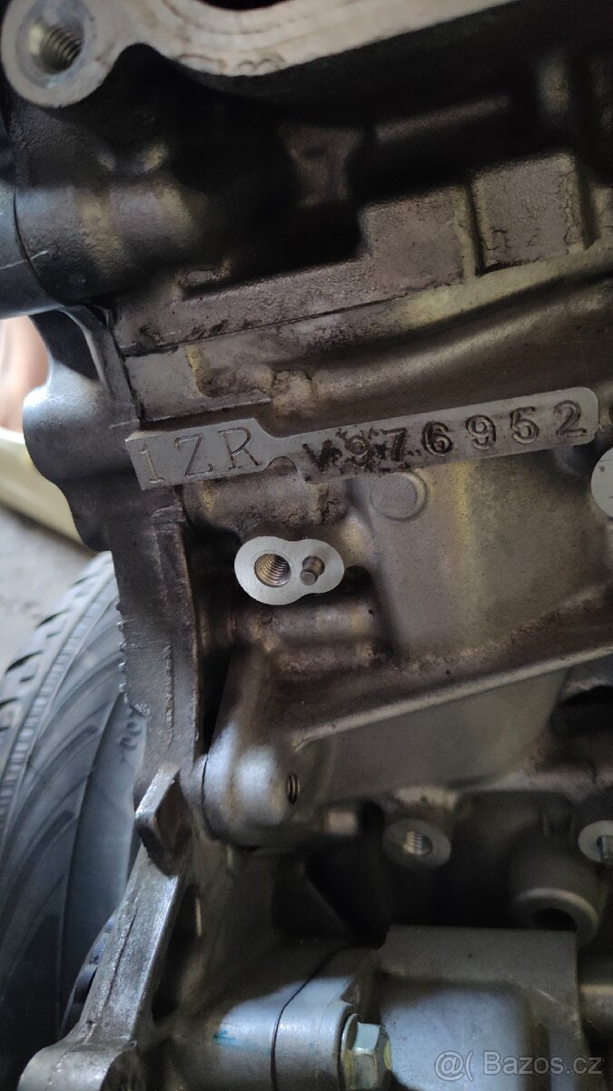 Toyota motor 1ZR
