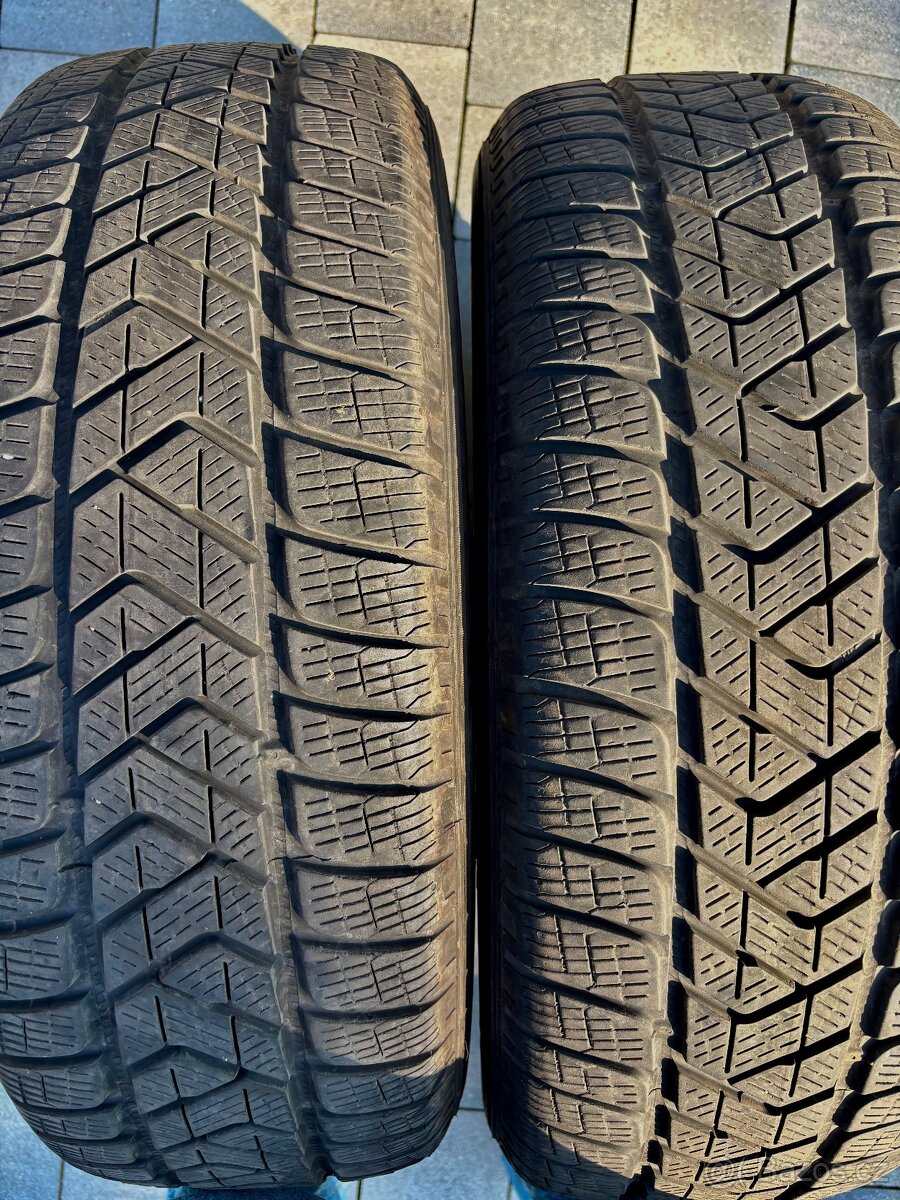 Zimní pneumatiky Pirelli Scorpion 215/65/17 99H