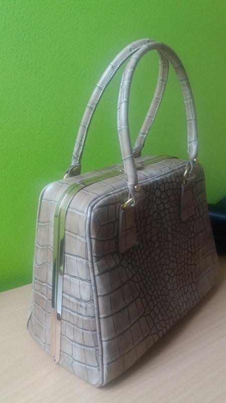 Kožená luxusní kufříková croco kabelka