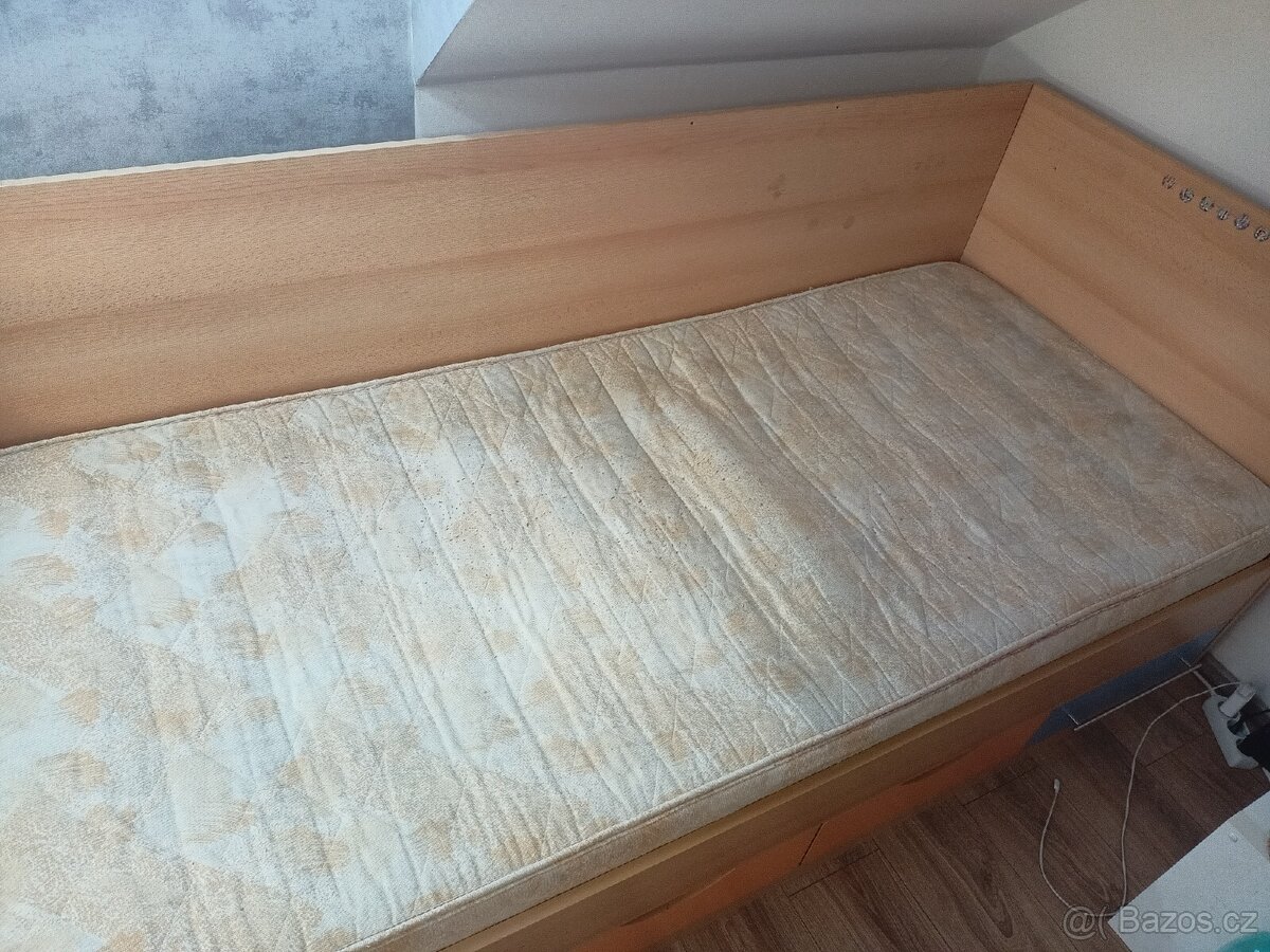 Postel+matrace