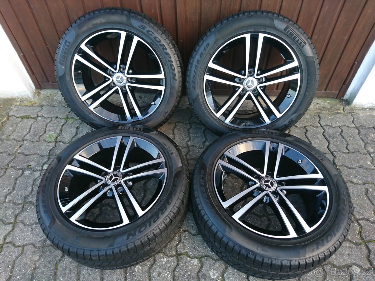 Mercedes Benz GLC zimní Originální  235/55/19 5x112