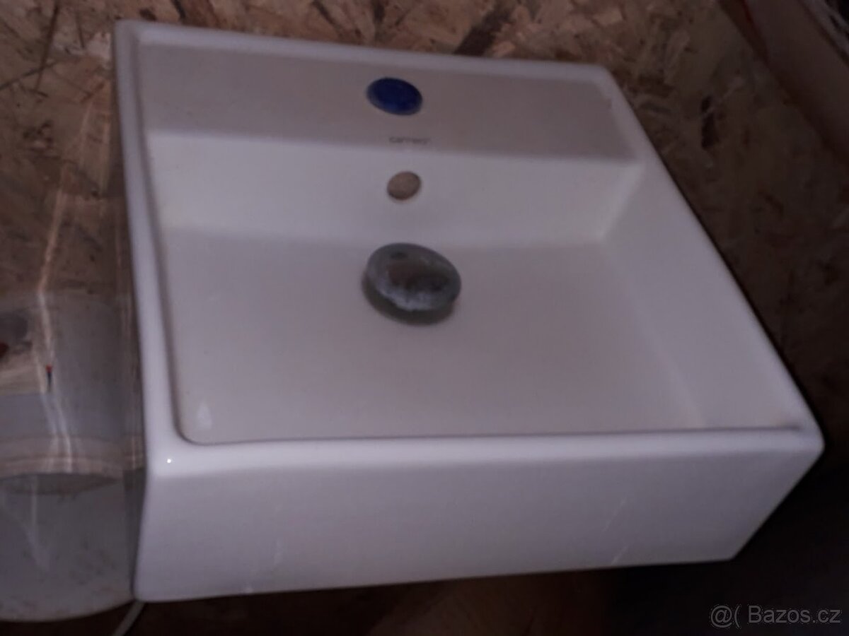 HRANATÉ UMYVADLO VČETNĚ SIFONU