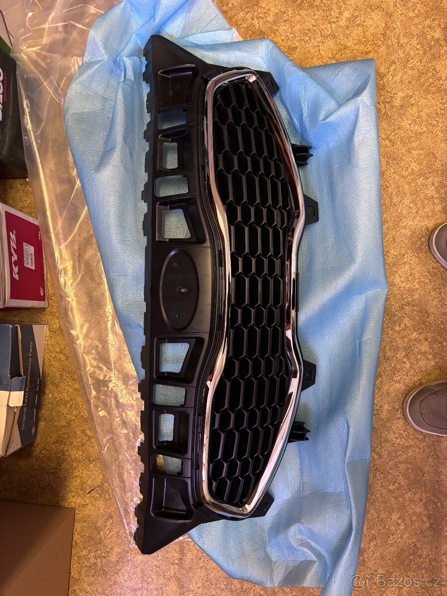 Přední mřížka Kia Ceed