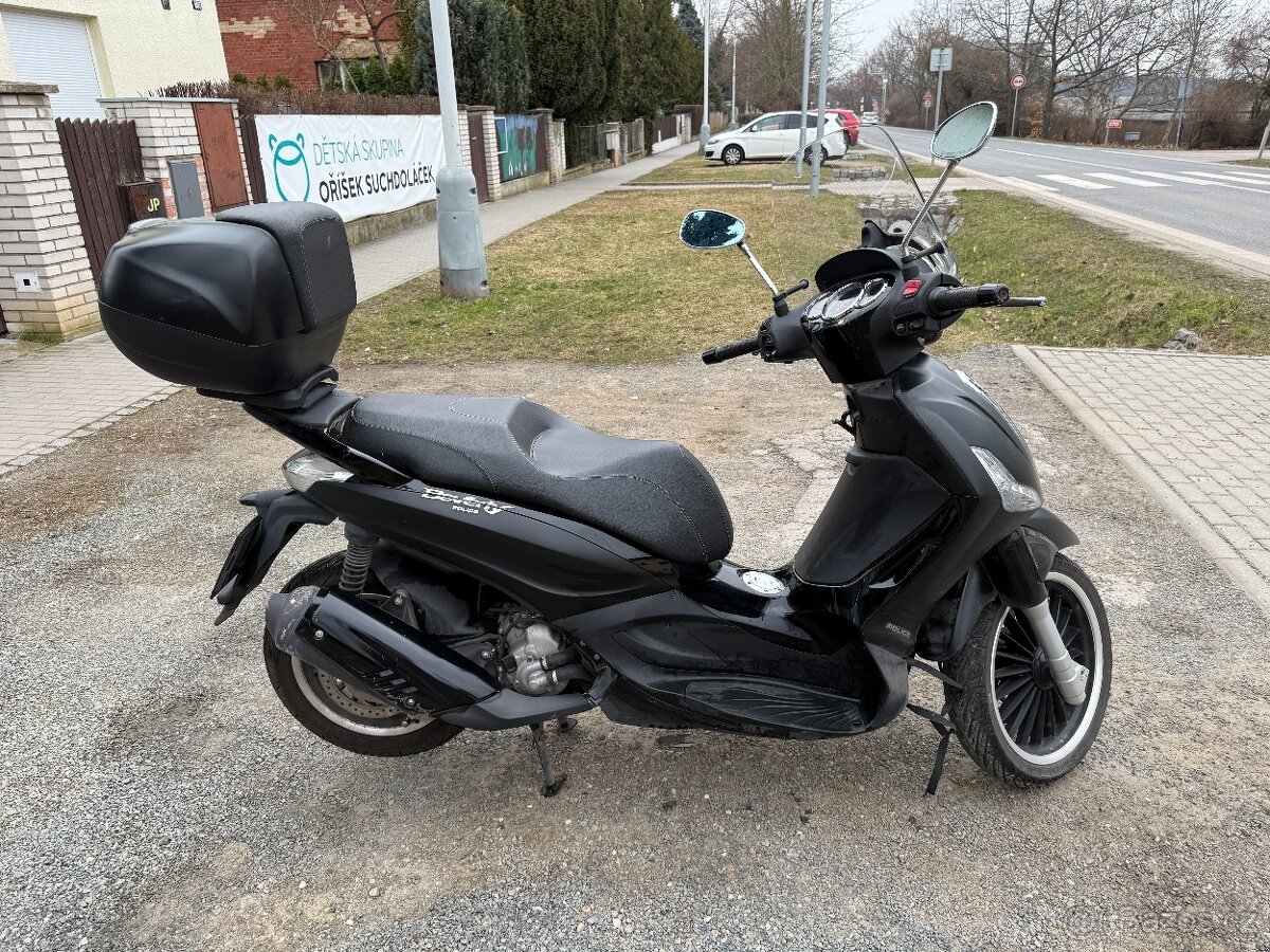 Piaggio Beverly Police 300 (2019), 18 000 km – TOP STAV