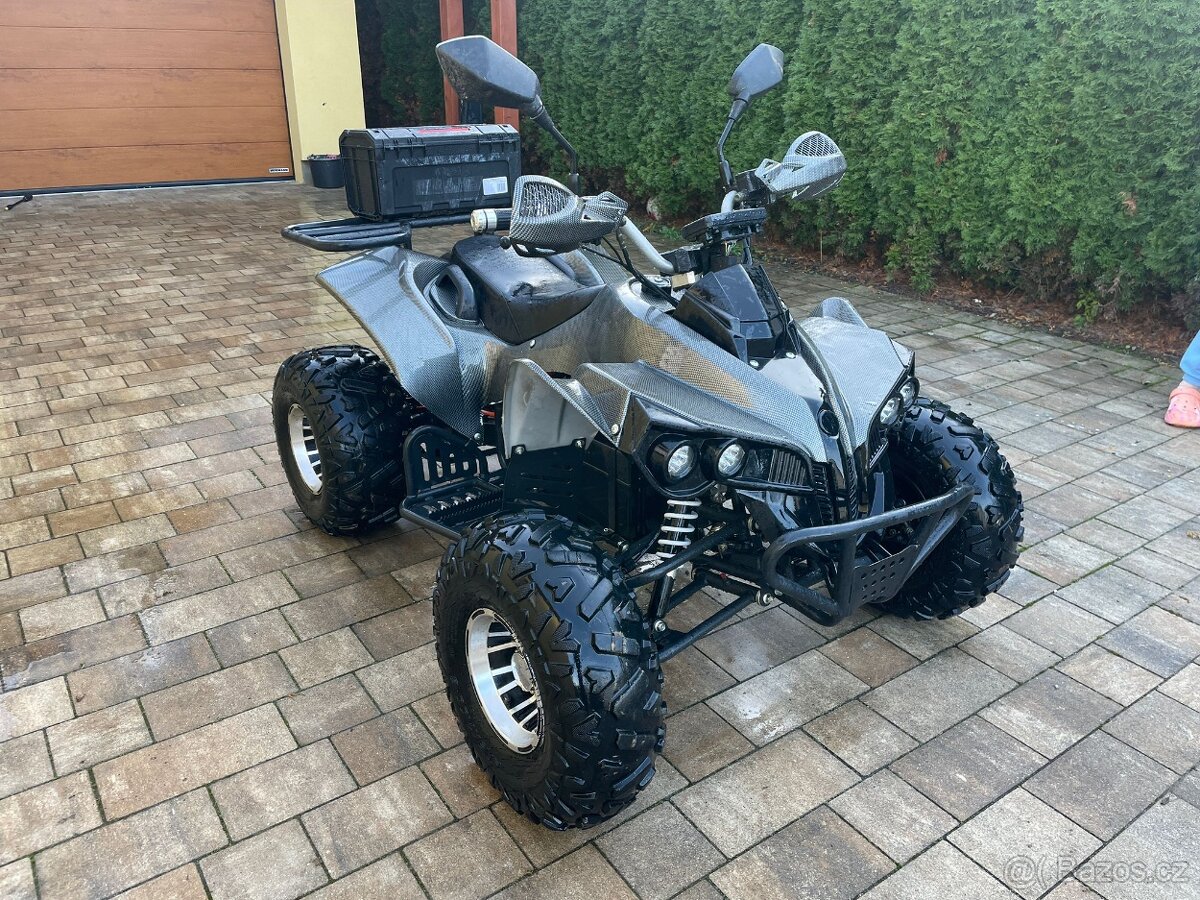 Elektrická čtyřkolka