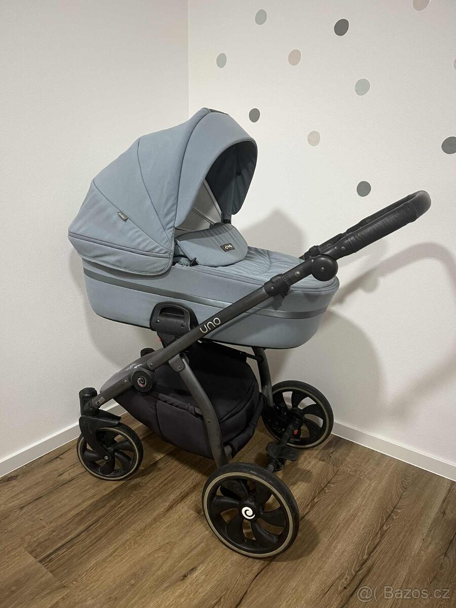 Prodám kočárek Tutis Uno s kompletním příslušenstvím