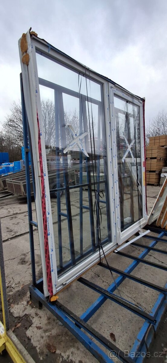 okno plastové POSUV 230x235 cm jednokřídlé L ,3-sklo,barva a
