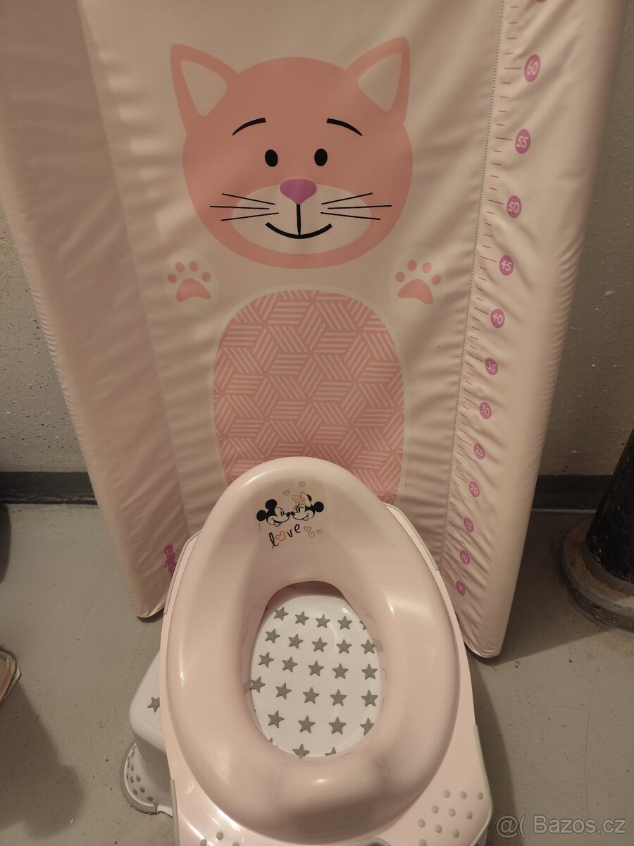 Přebalovací podložka, WC prkénko, schůdek, velká podložka