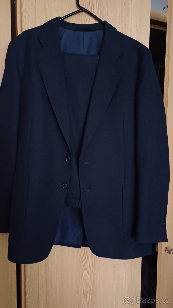 Pánský tmavě modrý oblek Prostějov postava 175 cm