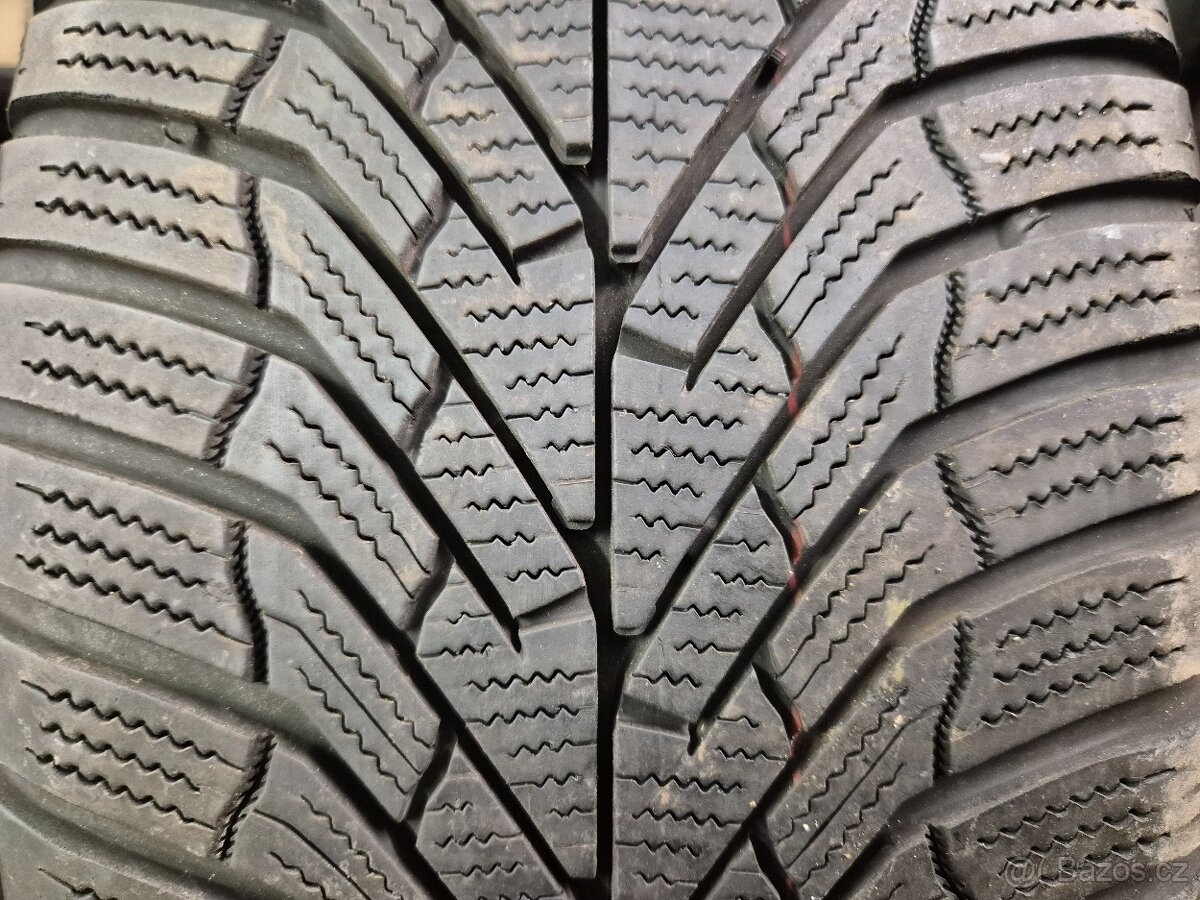 225/40 R18 KUMHO (6mm) č.16078/b8