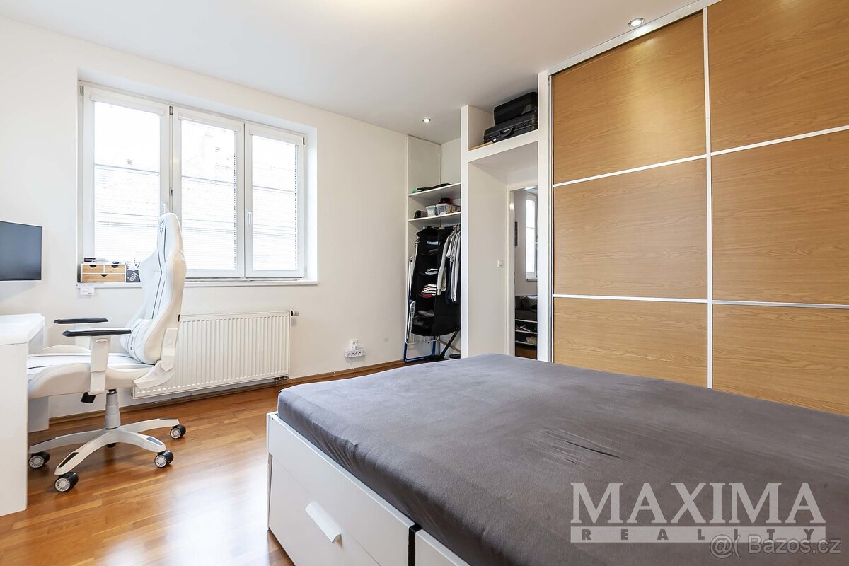 Byt 2+kk o ploše 49 m2 - Praha, Záběhlice