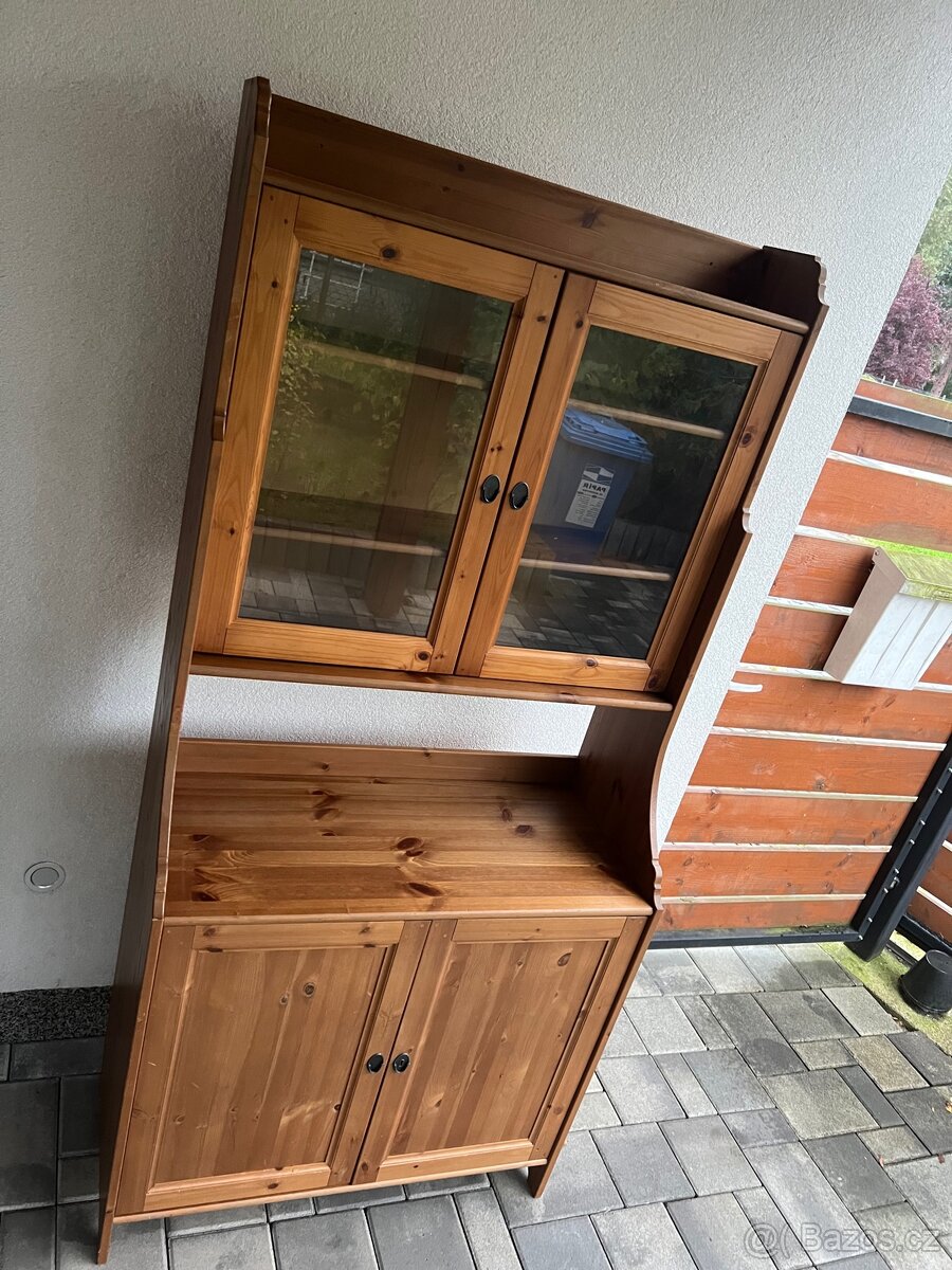 Vitrína příborník Ikea Leksvik