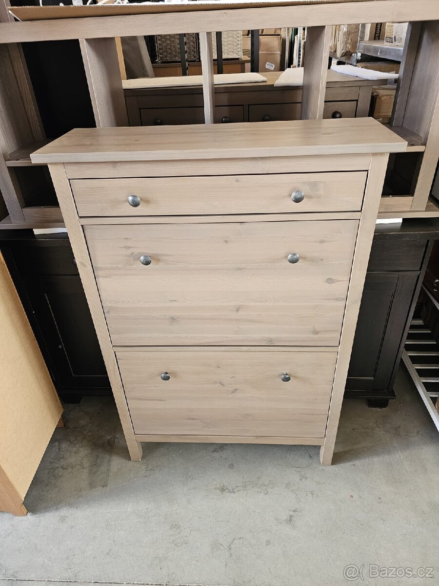 BOTNÍK IKEA HEMNES