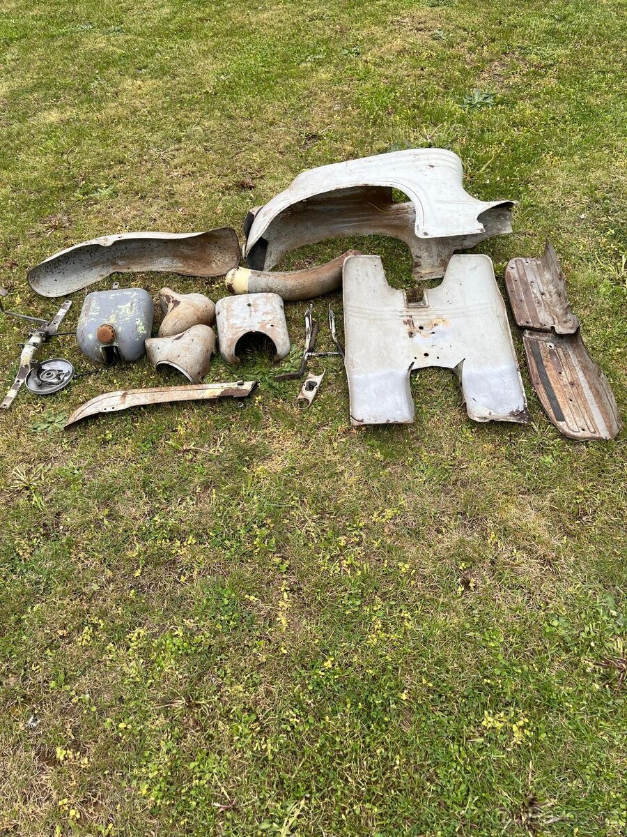 Plechy jawa 555 deluxe