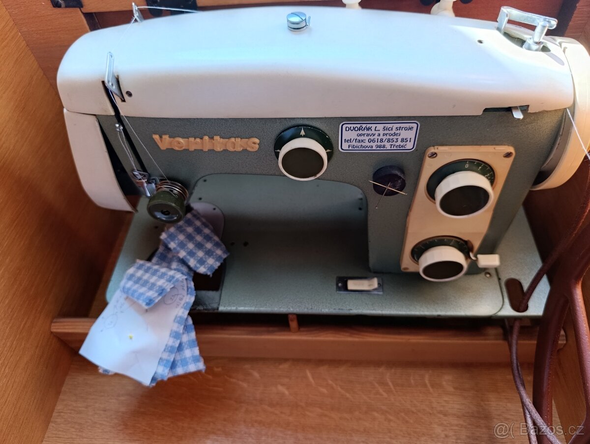 šicí stroj Veritas