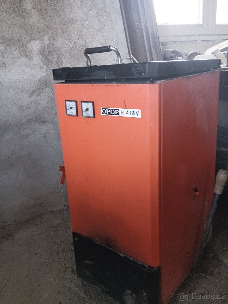 Kotel na tuhá paliva OPOP H418V