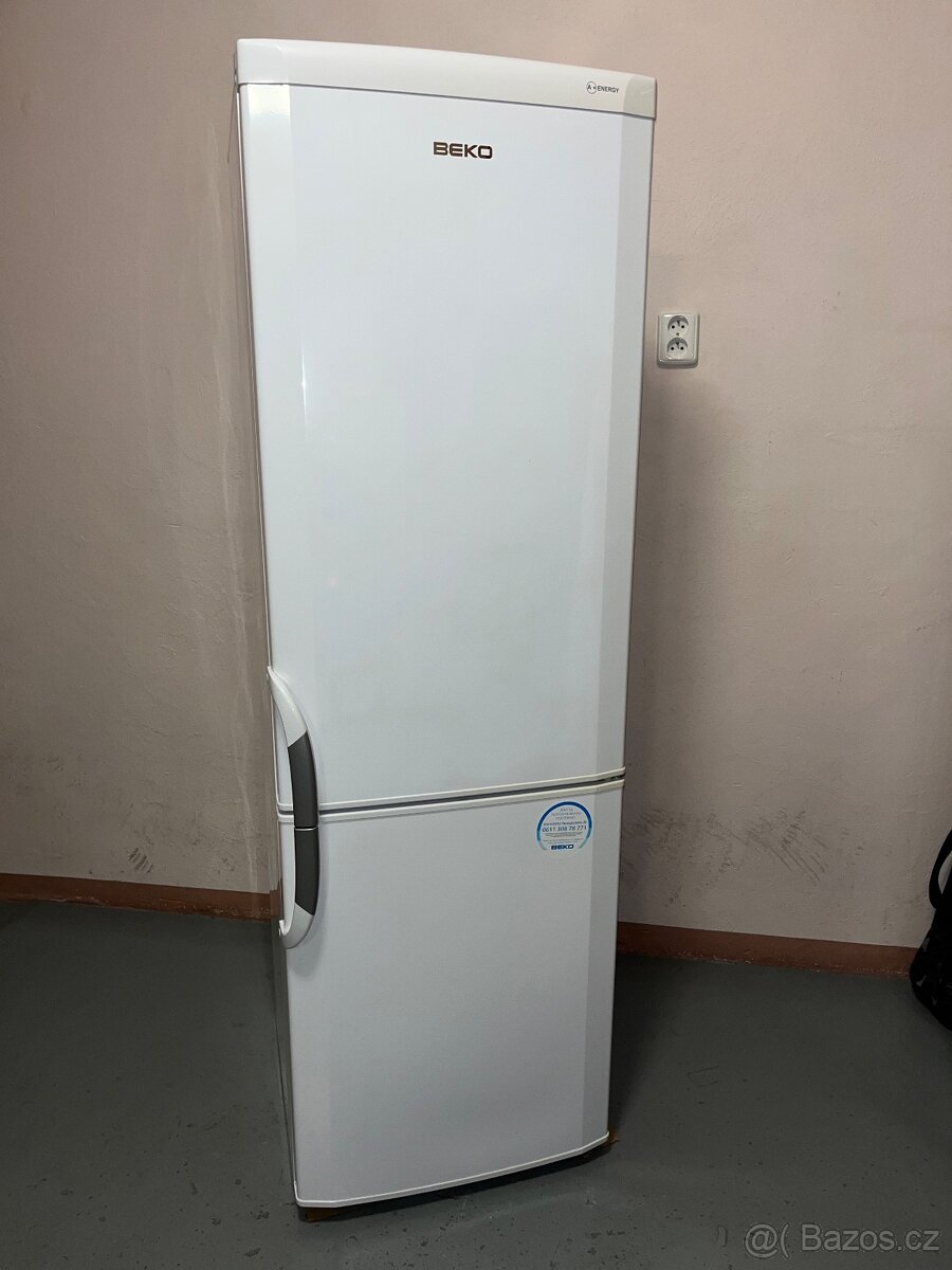 Kombinovaná lednice s mrazákem BEKO viz. foto