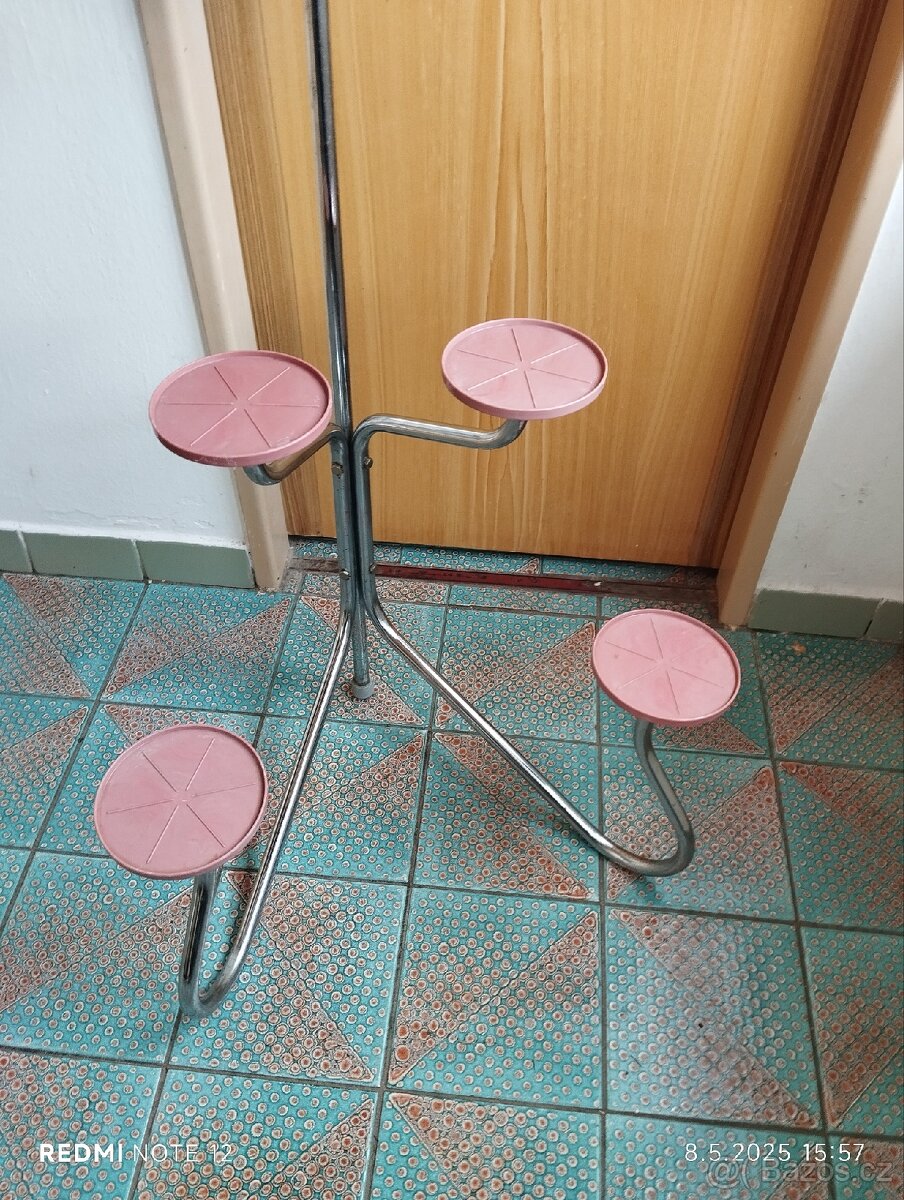 Stojan na květiny