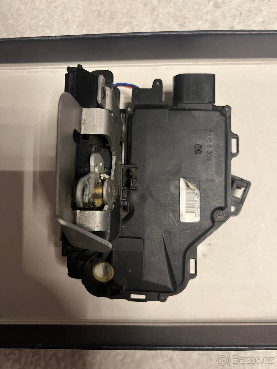 Zámek přední levý Audi A4 B5 a A6 C5