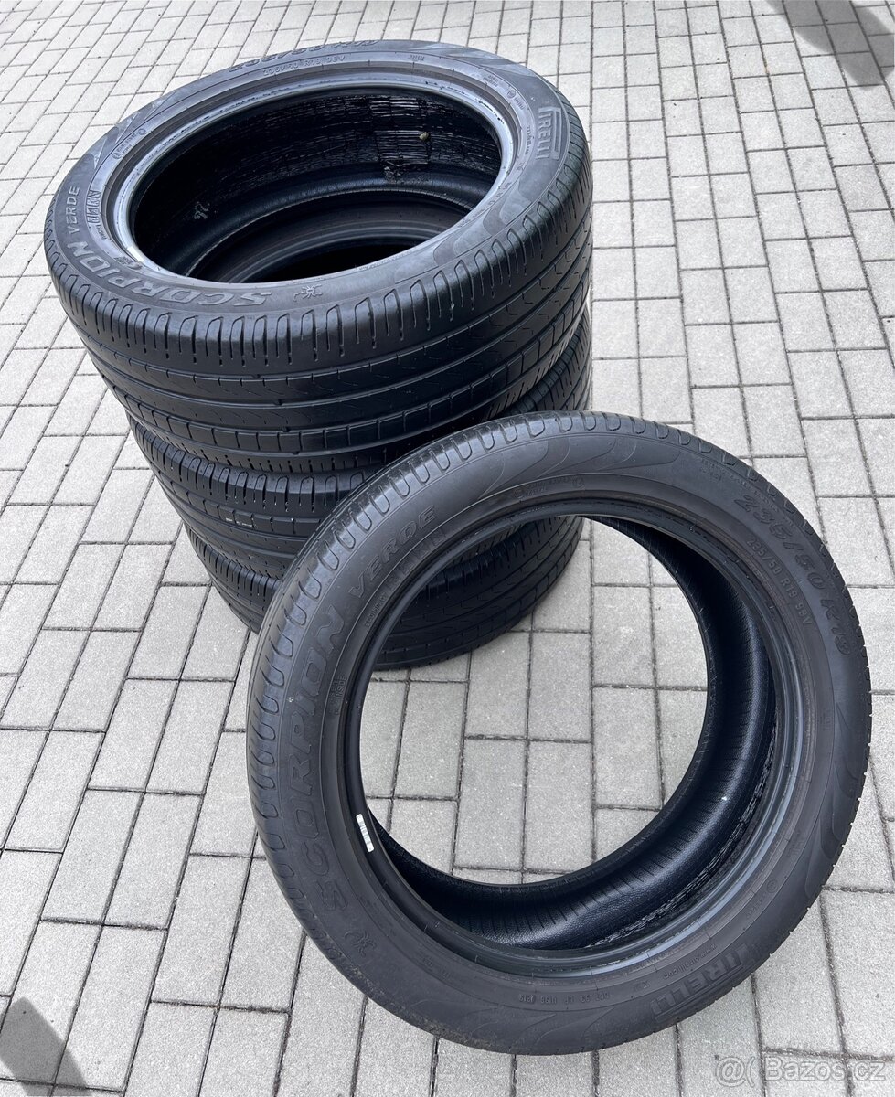 235/50 R19 - 4x letní Pirelli