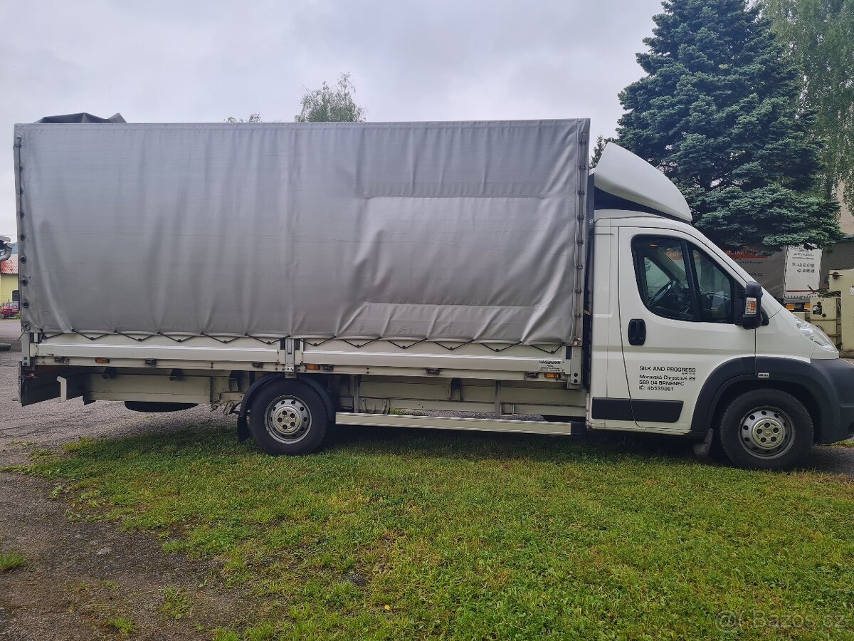 Peugeot Boxer 3,0 Hdi valník s plachtou