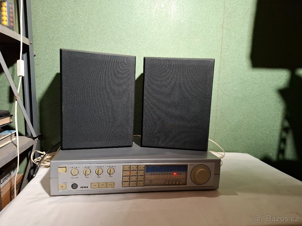Radio Tesla Solo 638A + repro Tesla ARS 9104