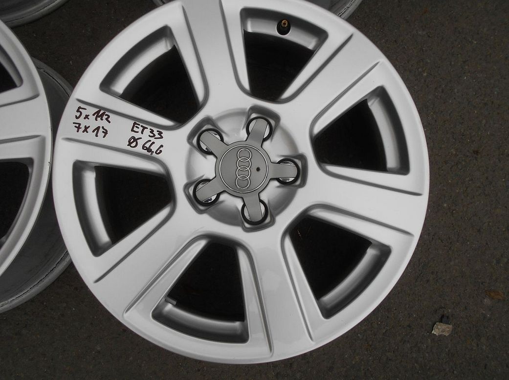 Alu disky originál Audi 17", 5x112, ET 33, šíře 7J