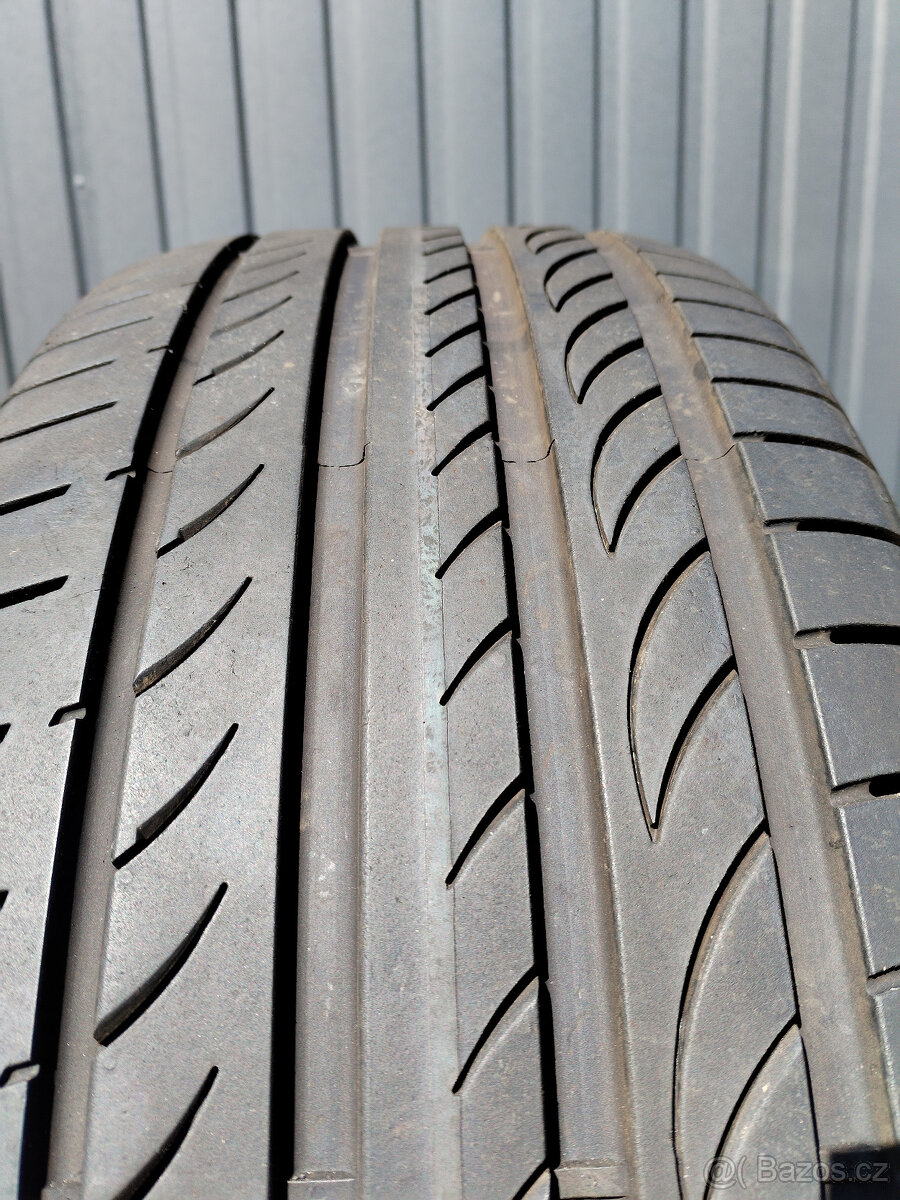 225/55R17