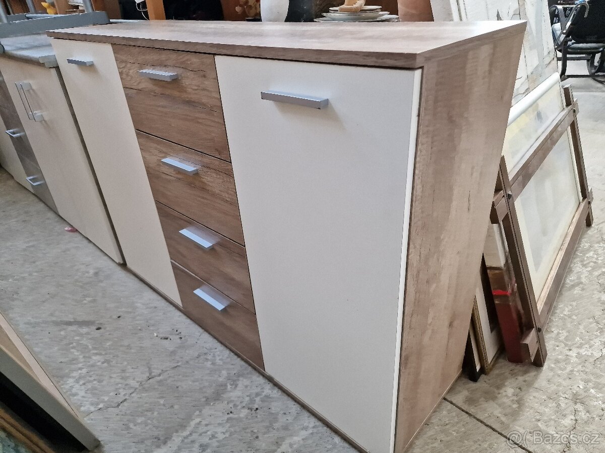 Komoda Lamino Moderní 35x120 výška 86 cm