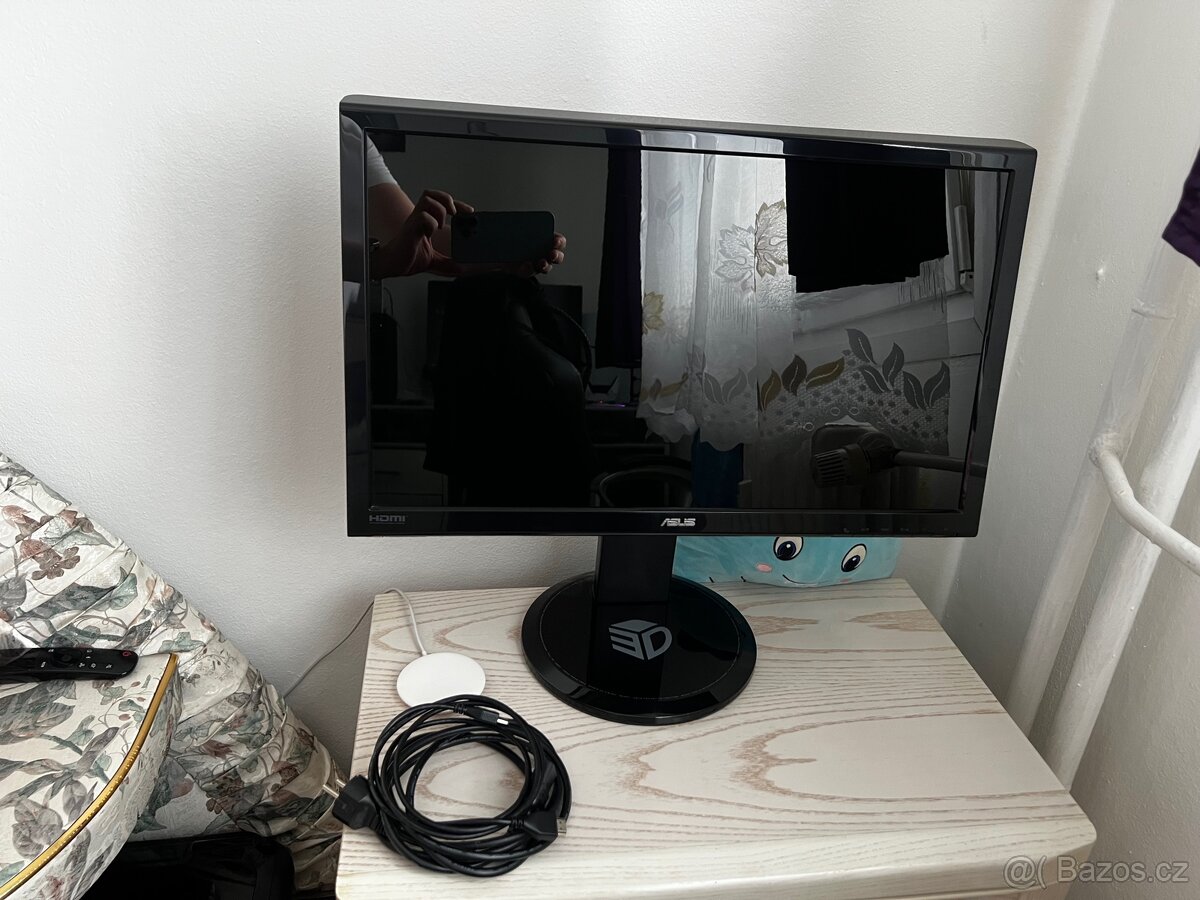 Herní monitor asus