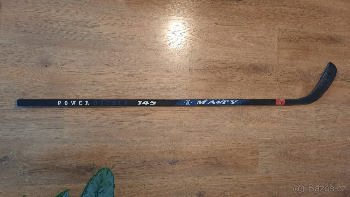Hokejka levostranná/pravo 145, 105