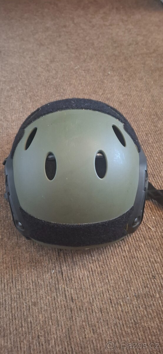 Prodám Zelenou Helmu Na Airsoft