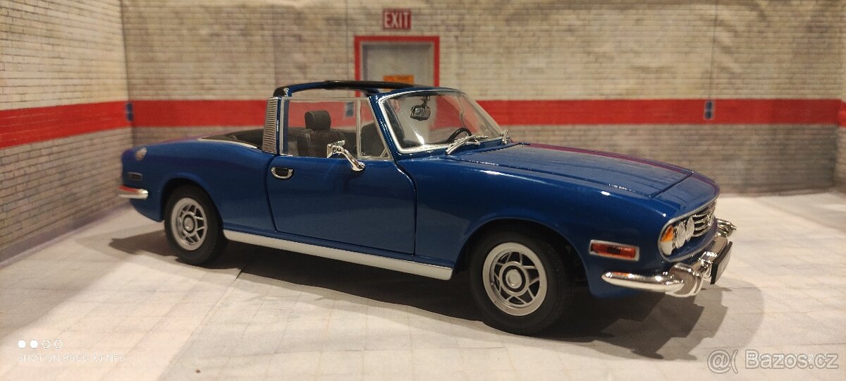 Triumph Stag Revell Jadi 1:18